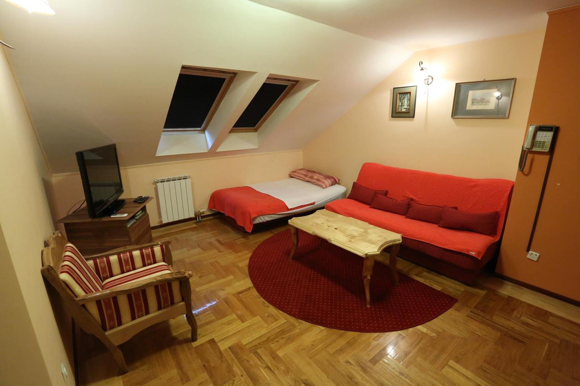 Apartments & Rooms Vienna Osijek Habitación foto